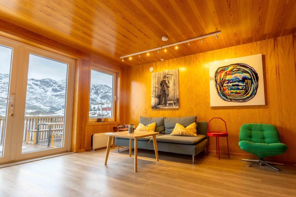 Fjordview Ryten 1 Retreat House in Lofoten