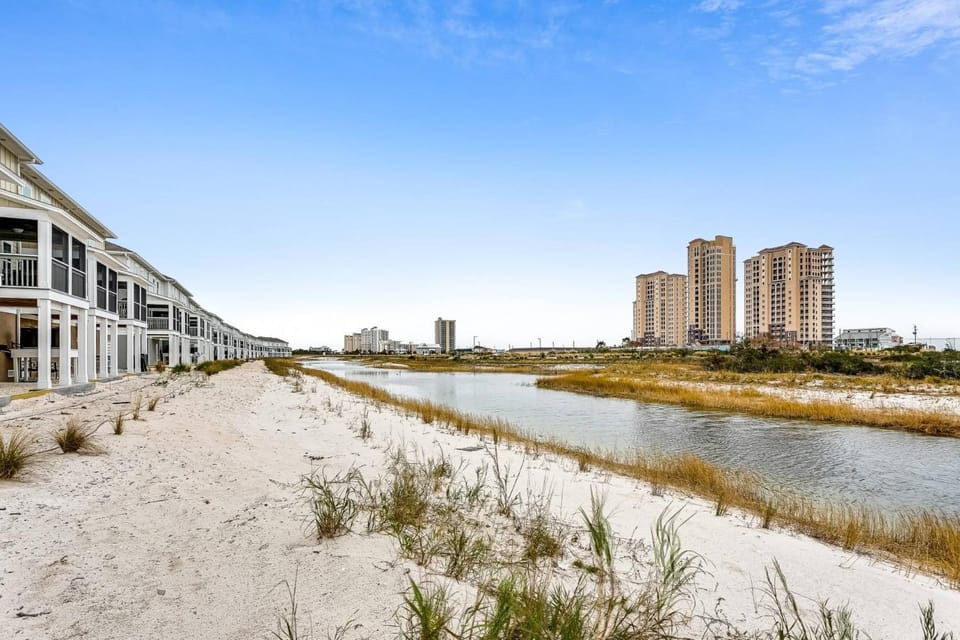 Blue Sky Breeze House in Perdido Key