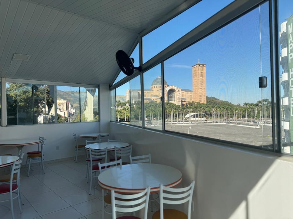 Restaurant/places to eat, View (from property/room), Balcony/Terrace