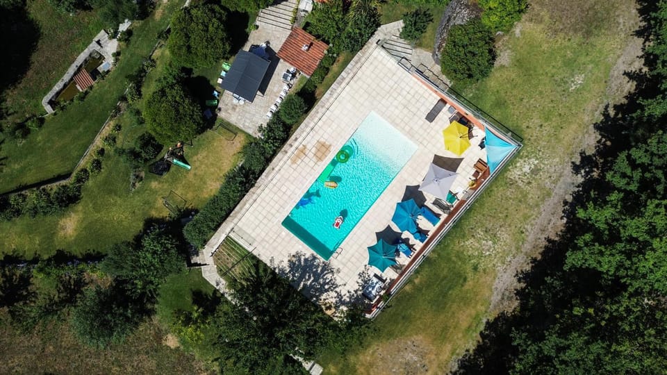 Property building, Natural landscape, Bird's eye view, Garden, Balcony/Terrace, Garden view, Pool view, Swimming pool