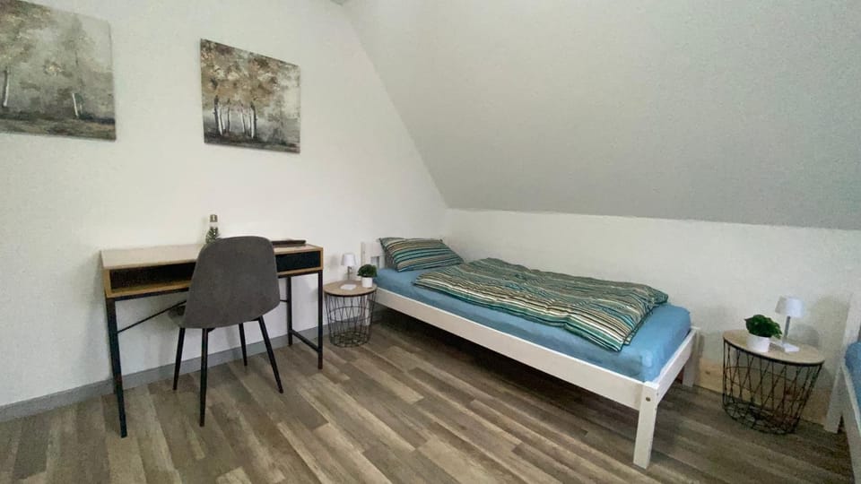 Bed, Photo of the whole room, Bedroom