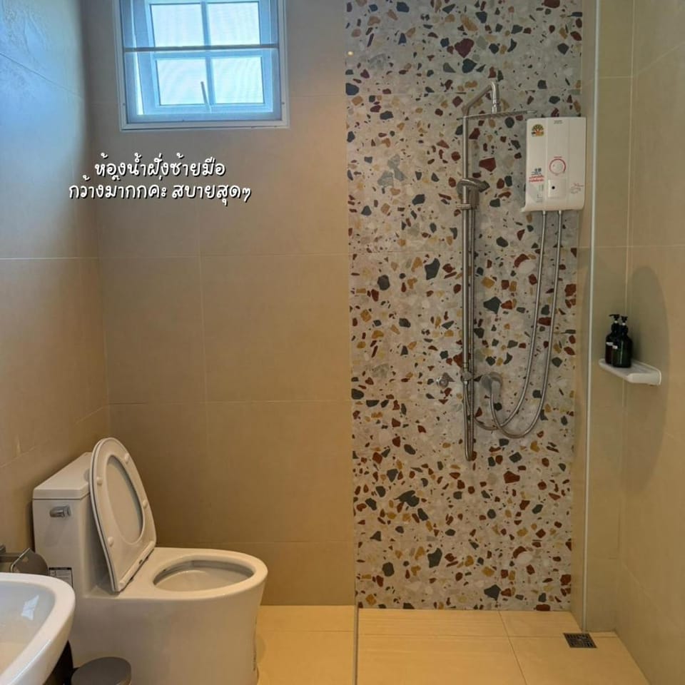 Stayokay Sattahip ที่พักสัตหีบ Villa in Chon Buri Changwat
