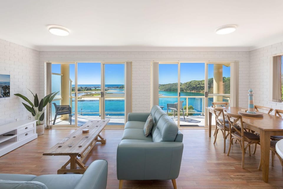 Grand Pacific 1 Unit 4 - First Floor Apartment in Narooma