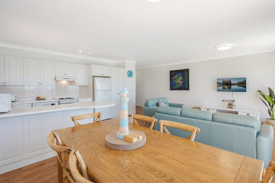 Grand Pacific 1 Unit 4 - First Floor Apartment in Narooma