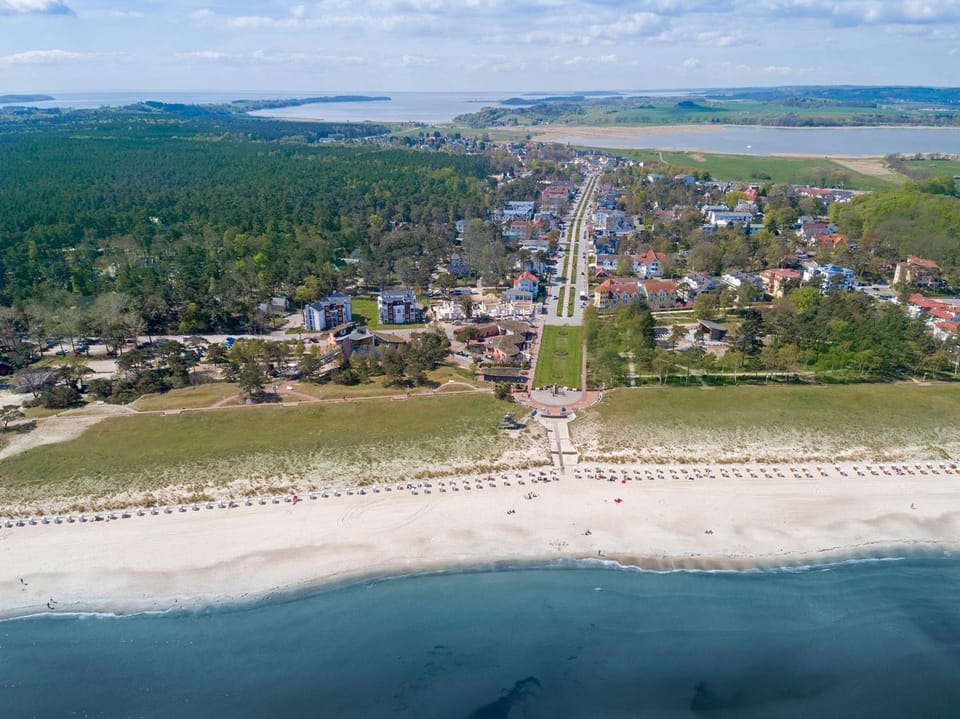 Natural landscape, Beach, Area and facilities