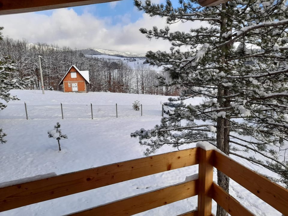 Ruza vetrova House in Zlatibor District, Serbia