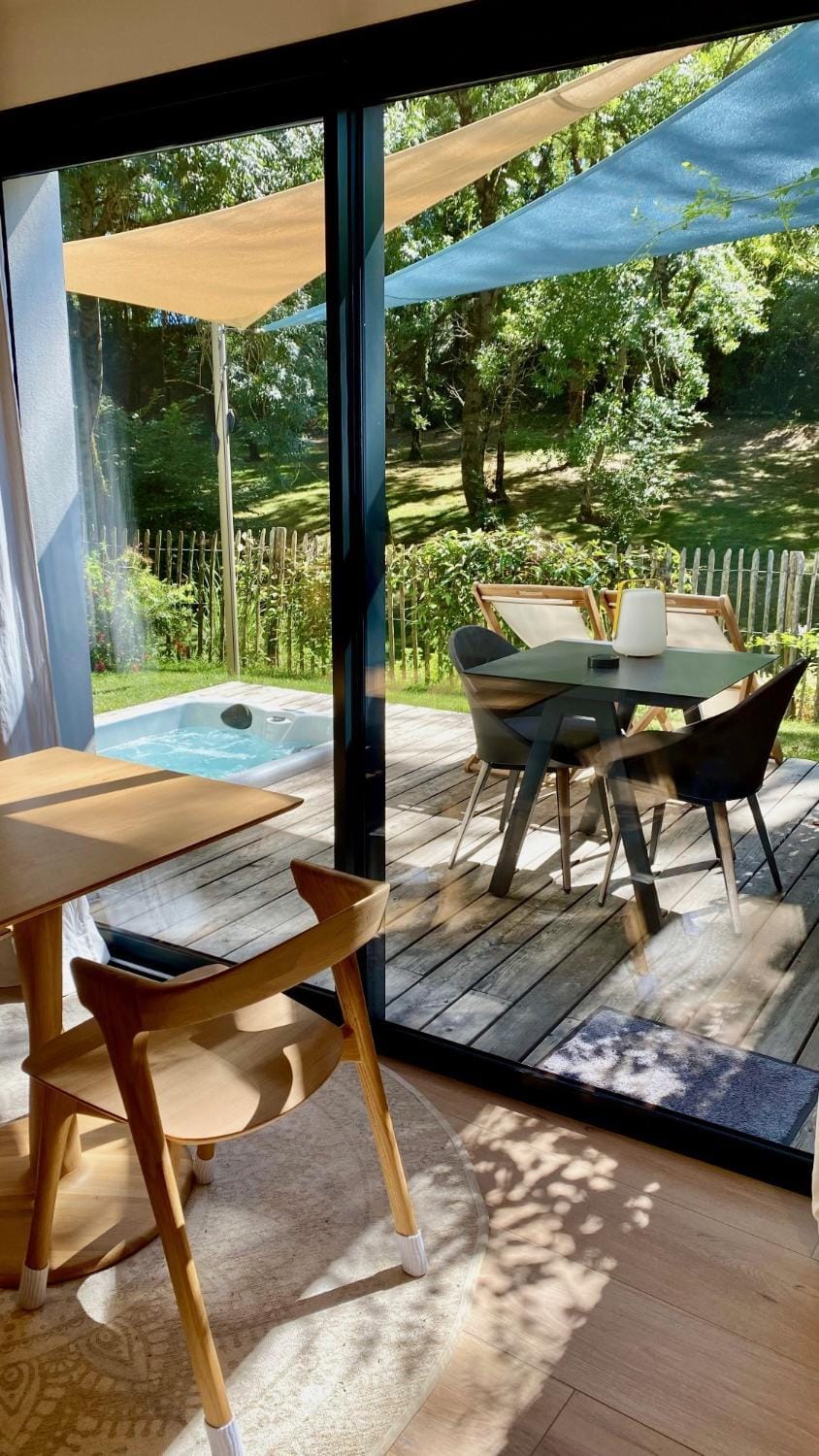 Balcony/Terrace, Garden view