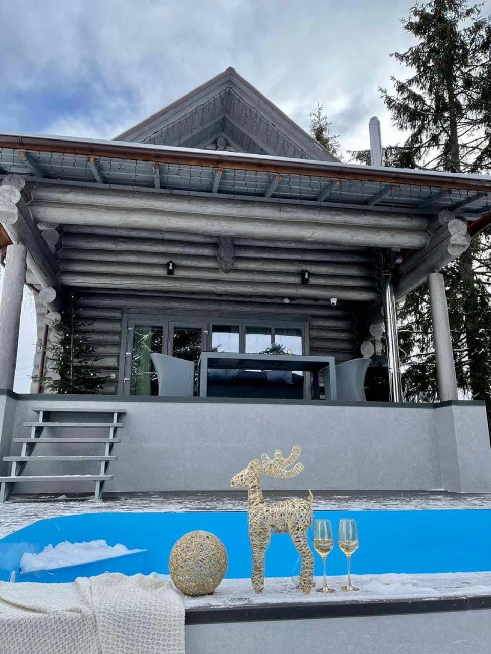 Balcony/Terrace, Swimming pool