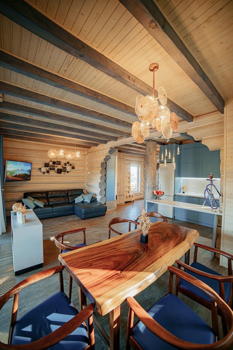Living room, Dining area