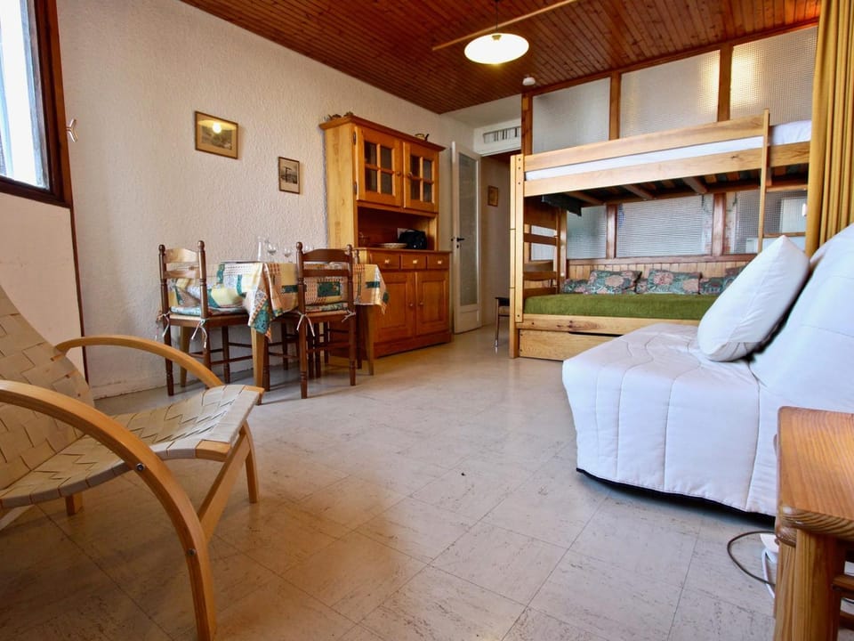 Studio cosy au pied des pistes avec balcon et animaux bienvenus - FR-1-549-63 Apartment in Provence