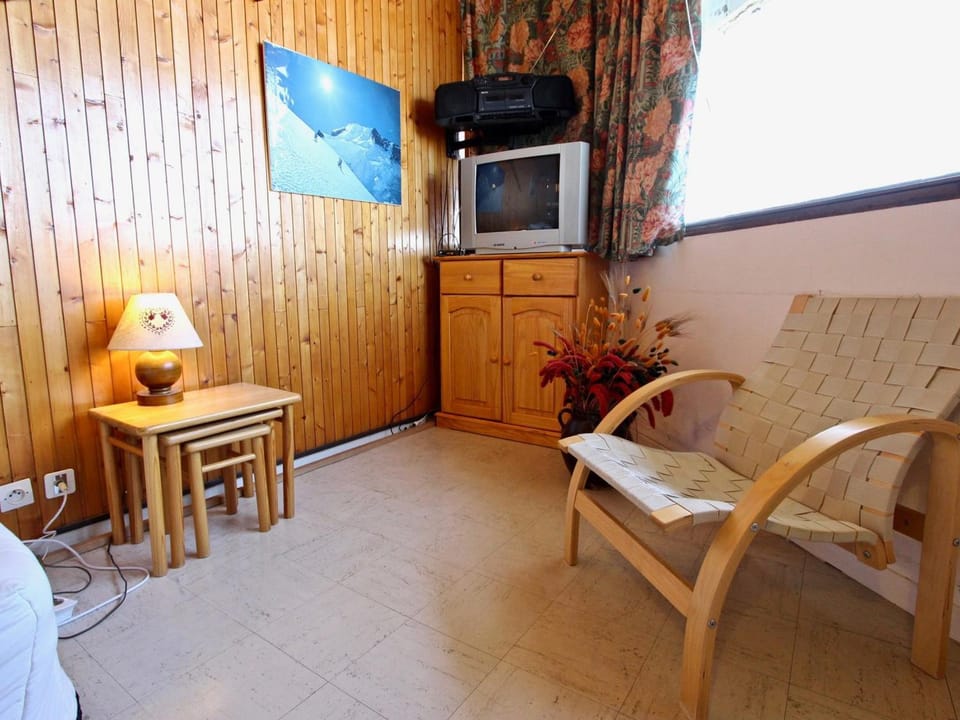 Studio cosy au pied des pistes avec balcon et animaux bienvenus - FR-1-549-63 Apartment in Provence