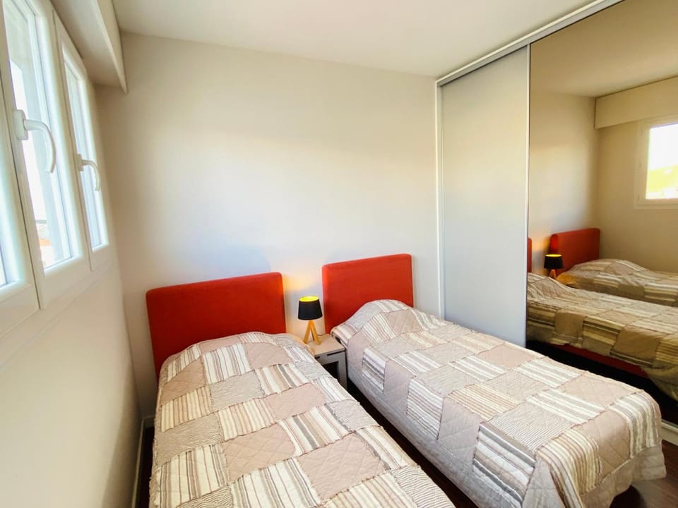 Appartement Élegant avec Balcon, Garage et WiFi en Bord de Mer - FR-1-92-889 Apartment in Château-d'Olonne