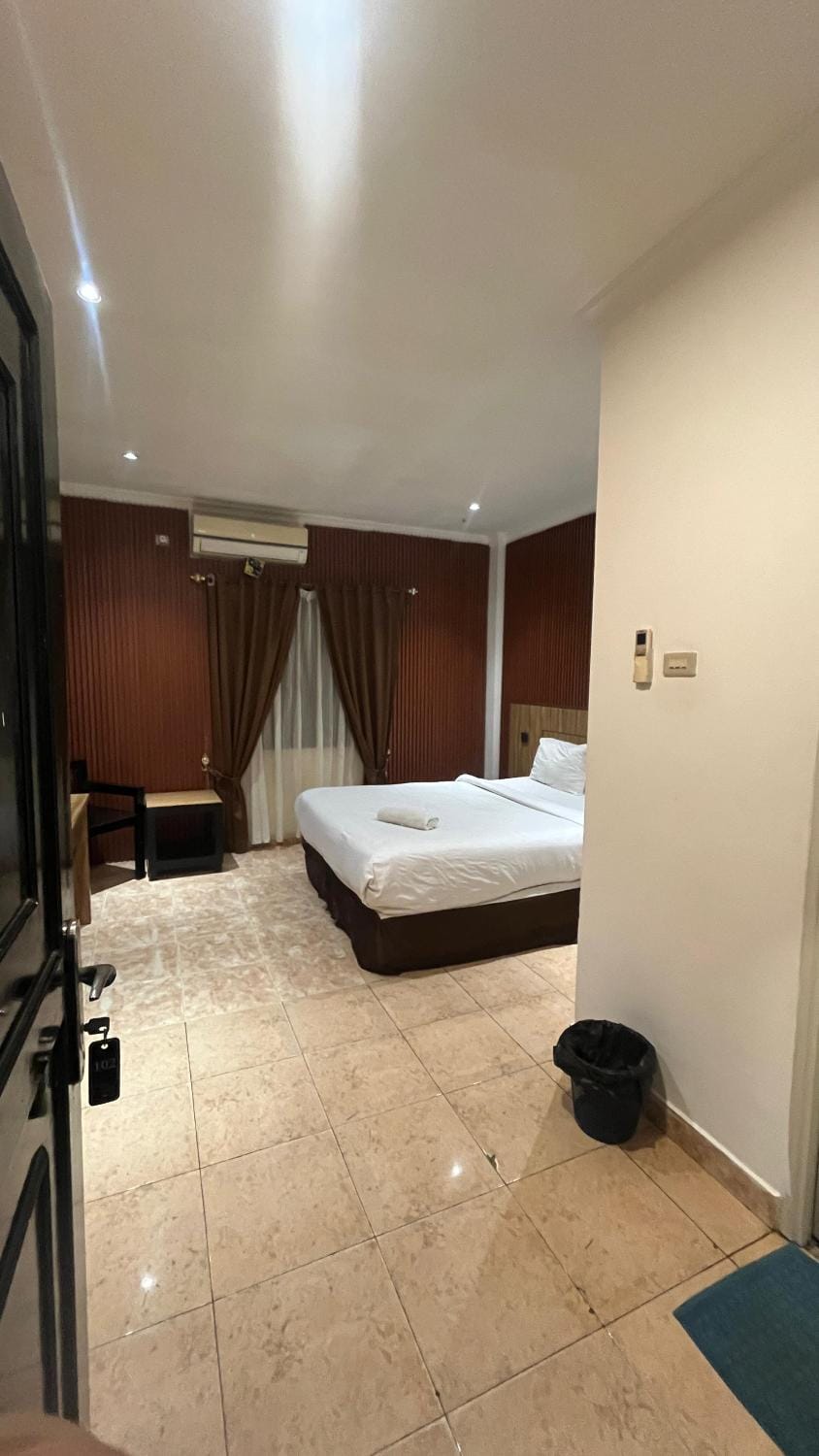 HOTEL MAJESTIC Hotel in Indonesia