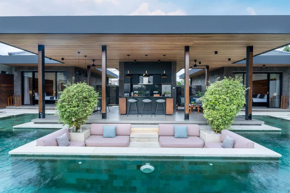Property building, Natural landscape, Seating area, Swimming pool, sunbed