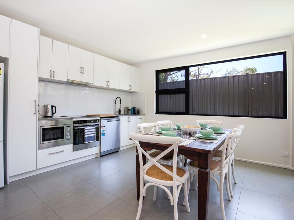 Husky Sands I Pet Friendly I 5 Mins Walk to Beach House in Huskisson
