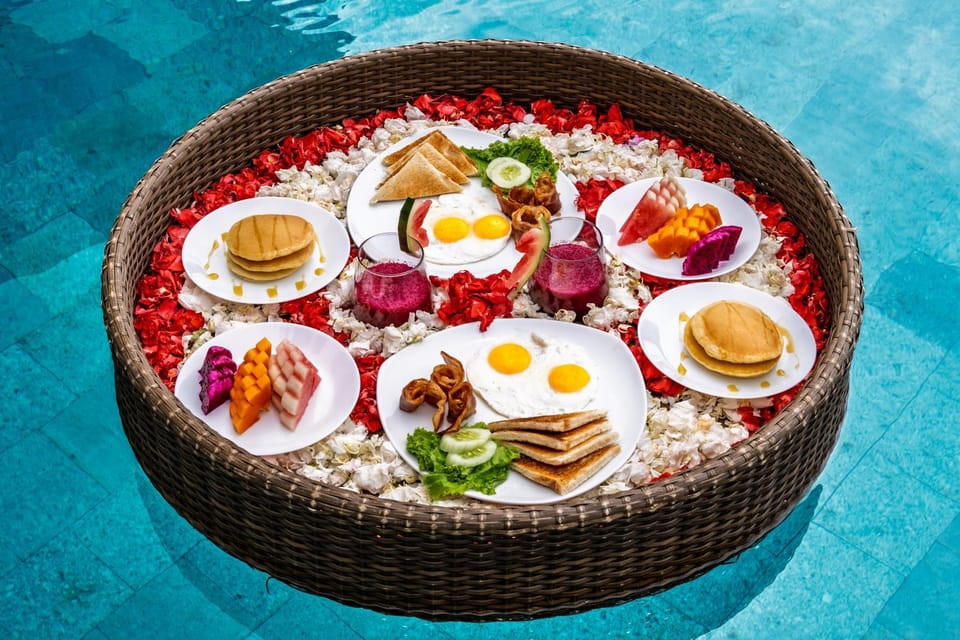 Food and drinks, Swimming pool