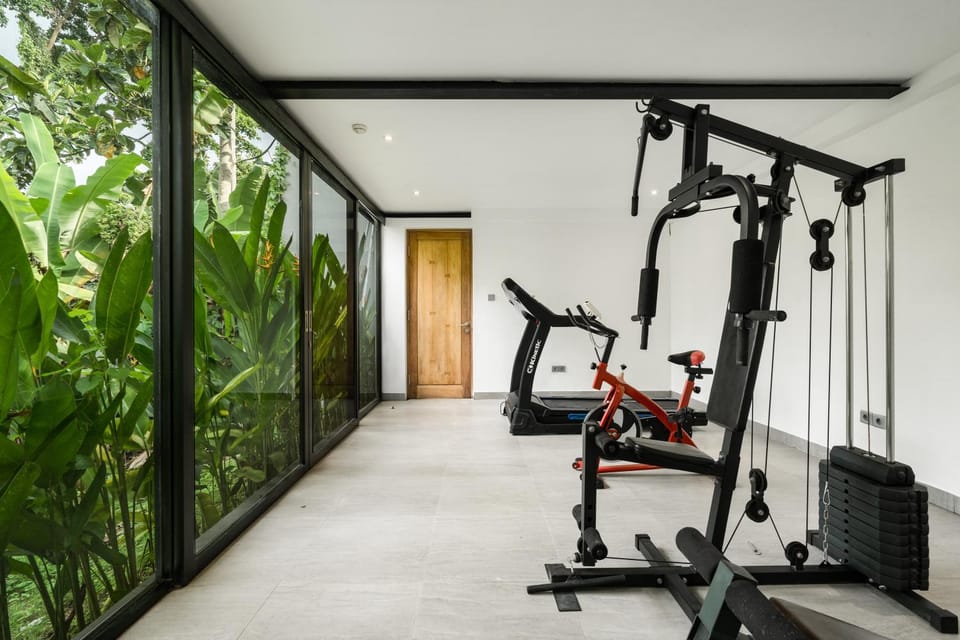 View (from property/room), Fitness centre/facilities