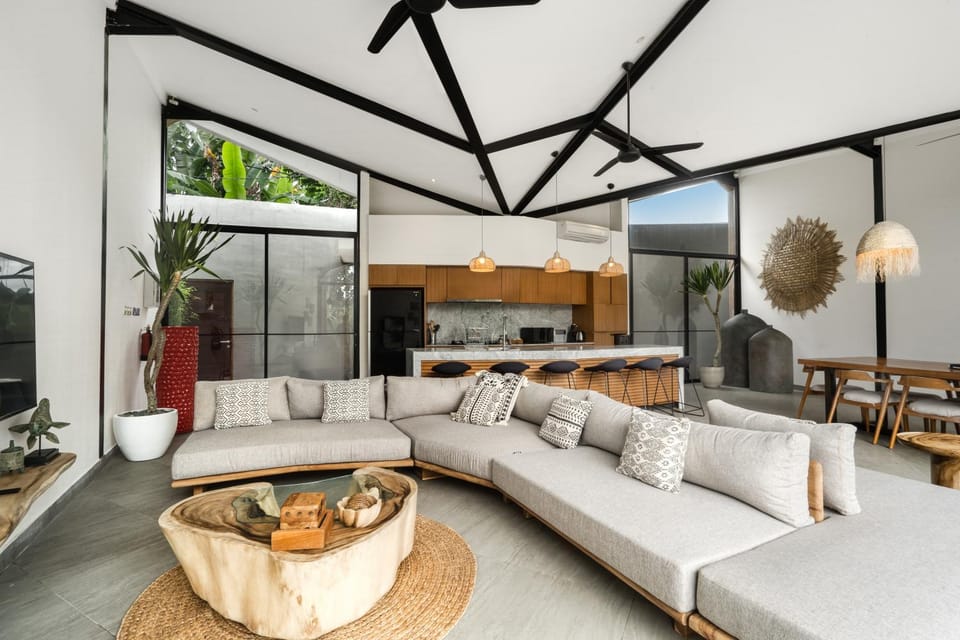 TV and multimedia, Coffee/tea facilities, Kitchen or kitchenette, Living room, Seating area, kitchen