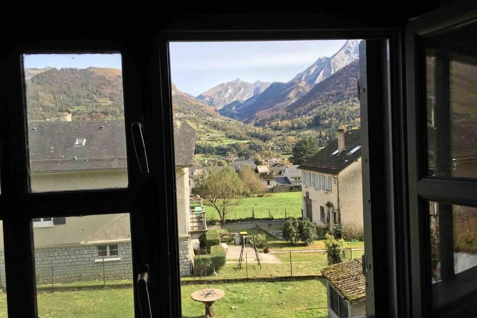 Chalet Bois Laruns Chalet in Nouvelle-Aquitaine
