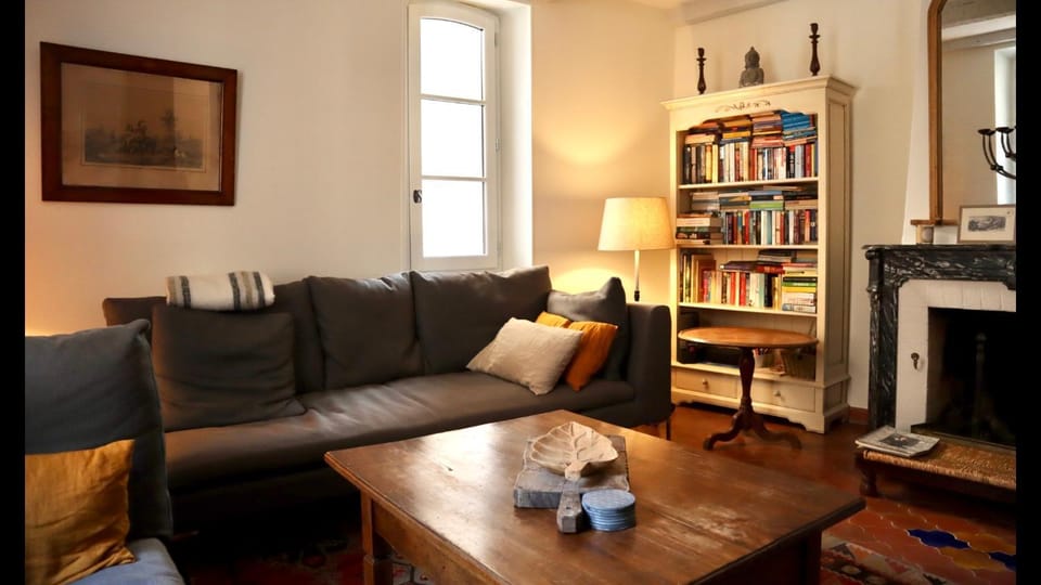 Library, TV and multimedia, Living room, Seating area