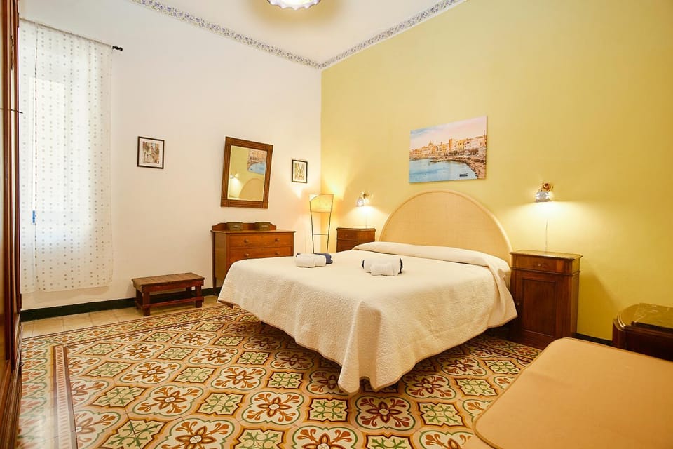 Be Mediterraneo, in centro sul mare - in the center Beach Front - 80 mq Apartment in Trapani