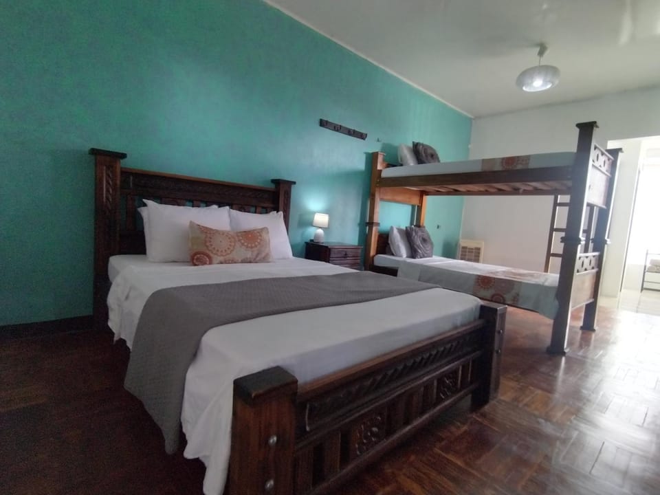 Bed, Photo of the whole room