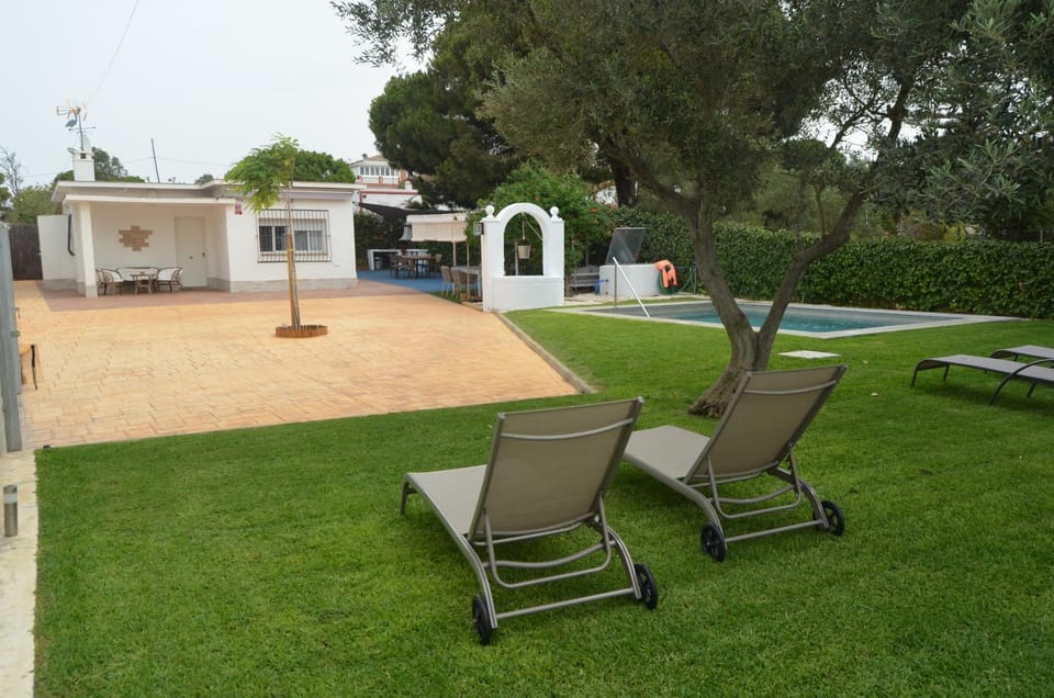 Garden, Garden, Balcony/Terrace
