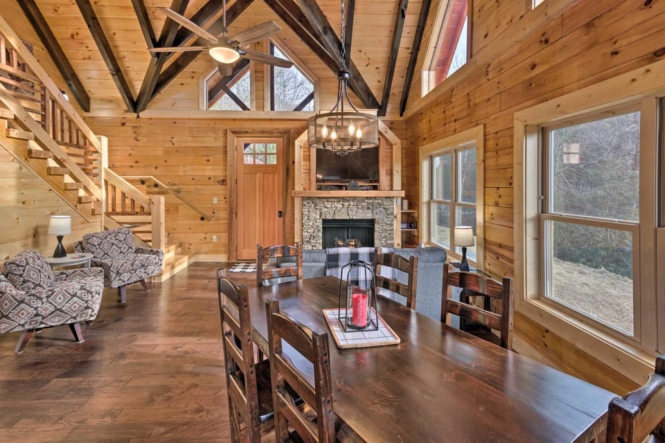 Hilltop Cabin on 5 Acres w/ Hot Tub & Waterfall! Cabin in Swain County