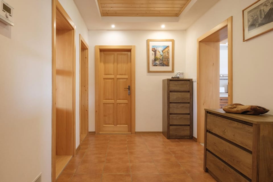 Property building, Decorative detail, Area and facilities, furniture