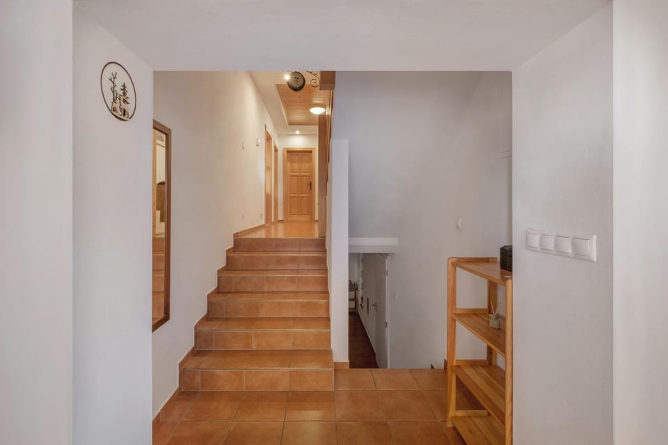Property building, Facade/entrance, Decorative detail