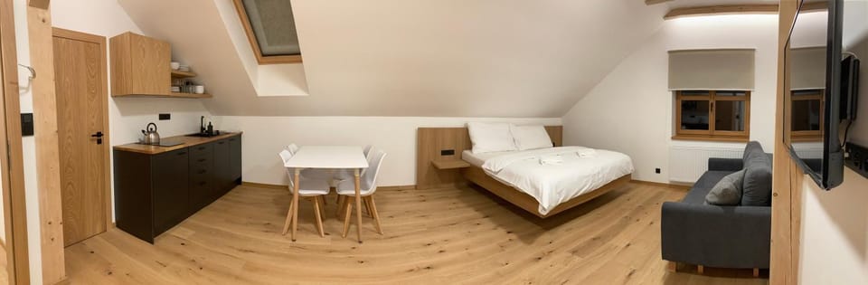 Bed, Photo of the whole room, kitchen