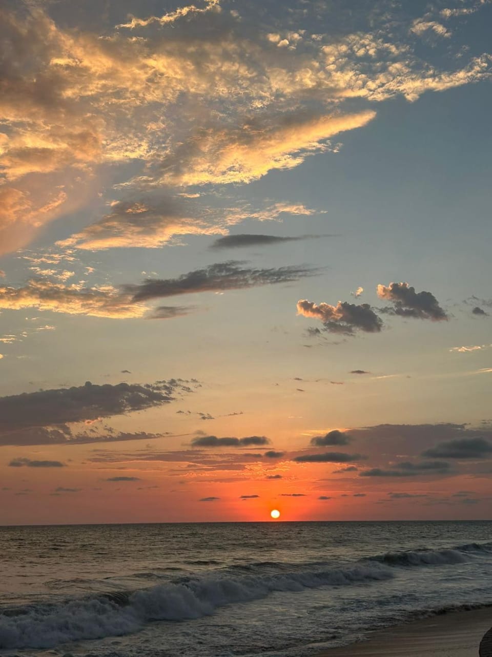 Ocean Front- Marina View- Tiara Sands Resort, Sleeps 4 Apartment in Mazatlan