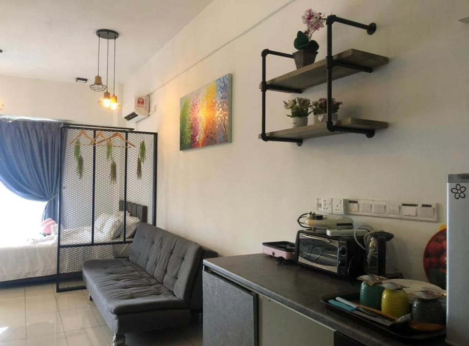 Kitchen or kitchenette, Living room, Seating area