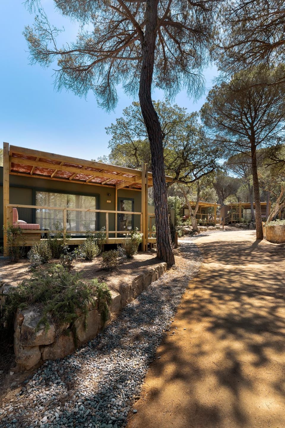 Property building, Natural landscape, Balcony/Terrace