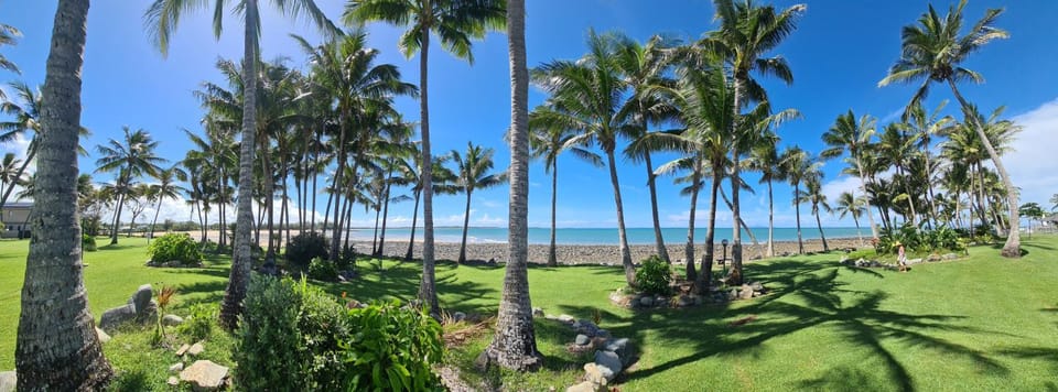 Nearby landmark, Day, Natural landscape, Garden, Garden, Beach, Garden view, Sea view