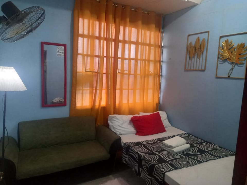 CVBNB GUESTHOUSE Bed and Breakfast in La Union