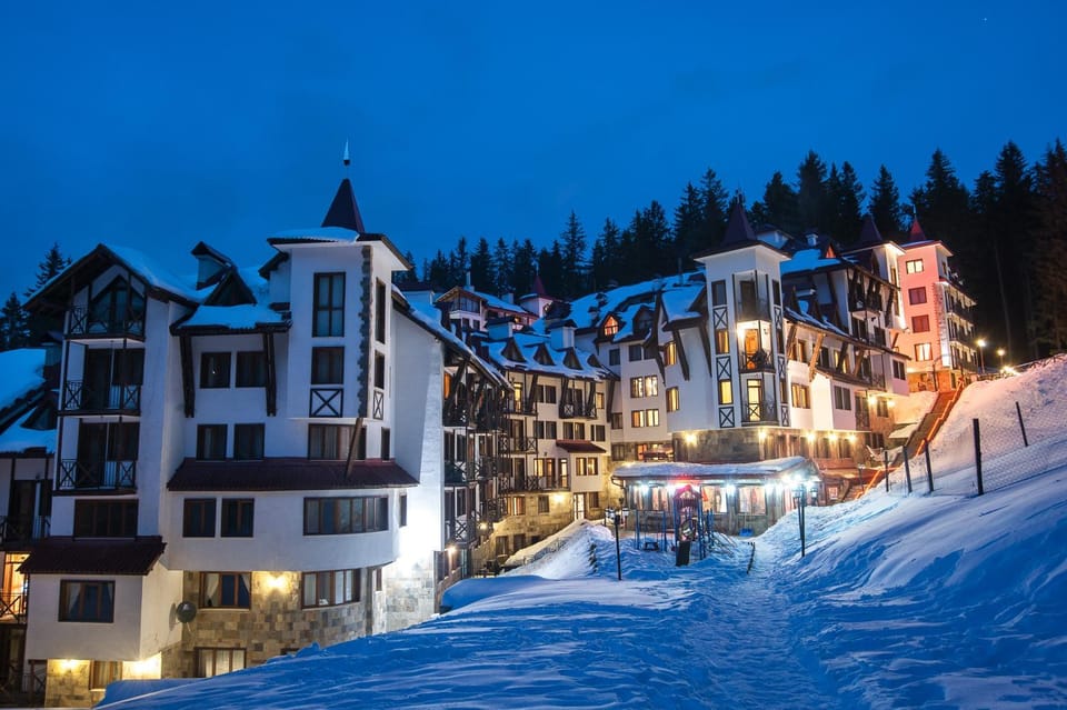 Property building, Winter, Skiing