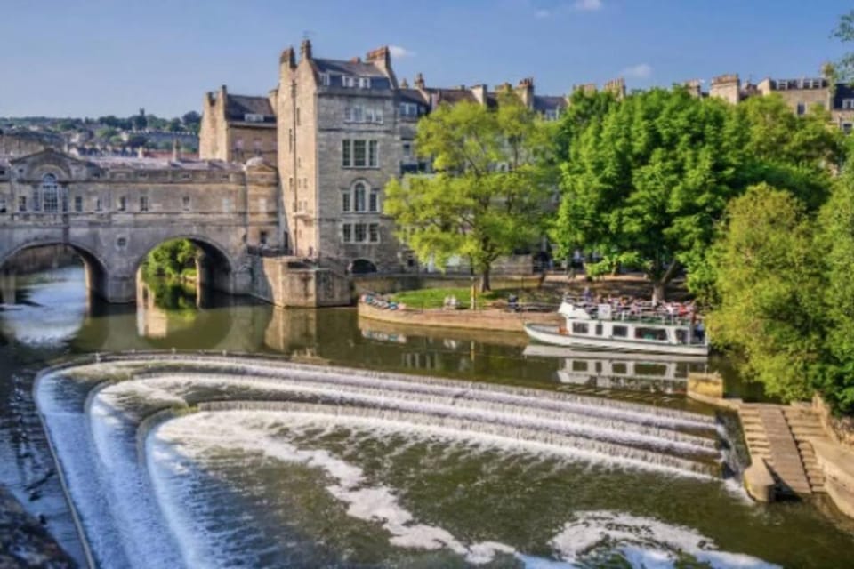 Stunning, 1 Bed Luxury Flat in Central Bath Apartment in Bath