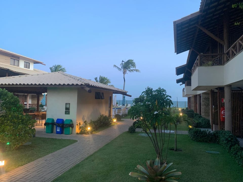 Casa de Praia, Itacimirim, Pé na Areia Apartment in State of Bahia