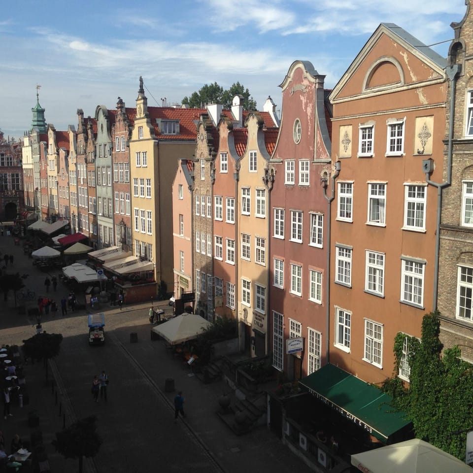 Nearby landmark, Neighbourhood, Street view