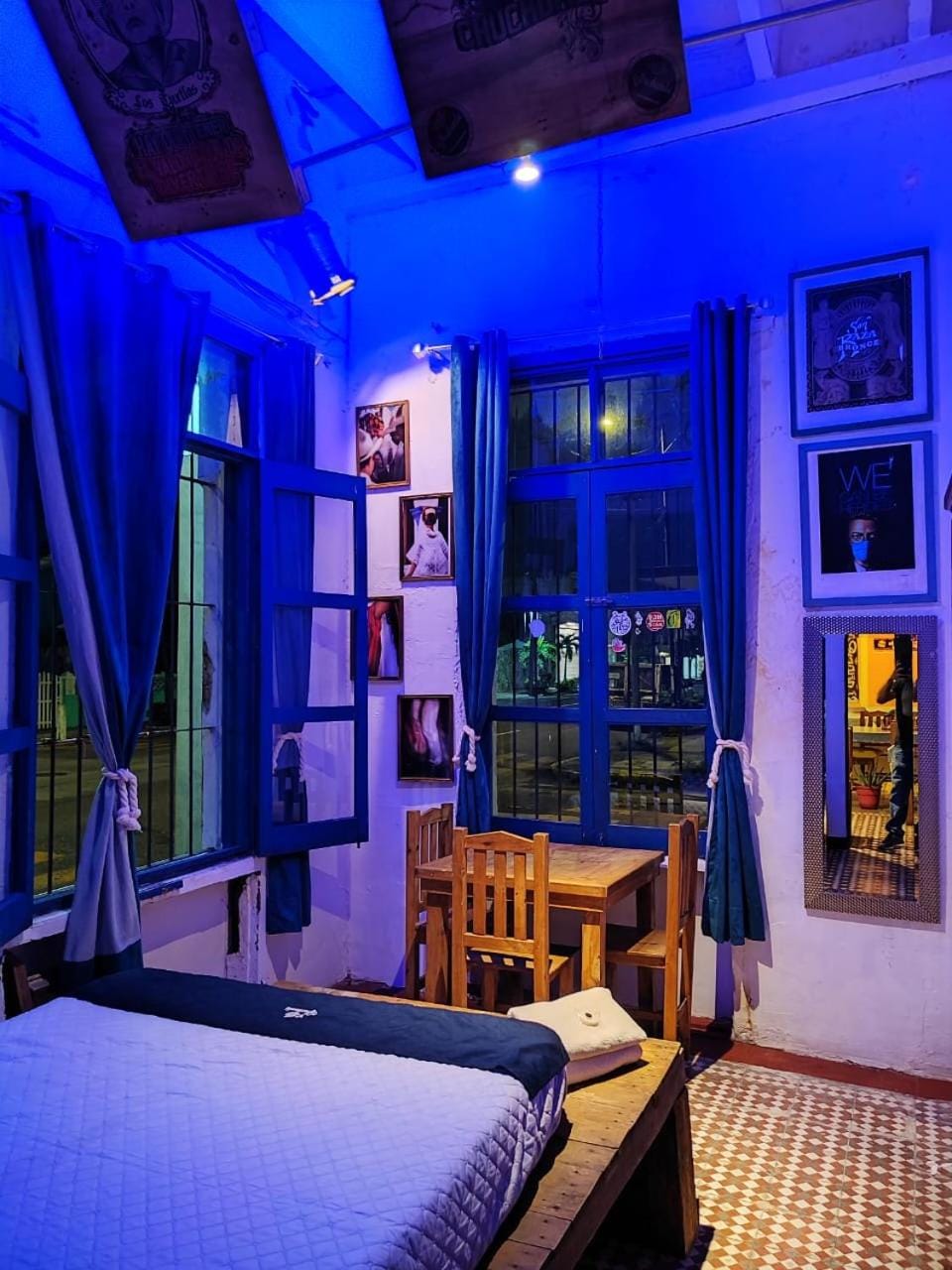 Bed, Living room, Photo of the whole room, Bedroom