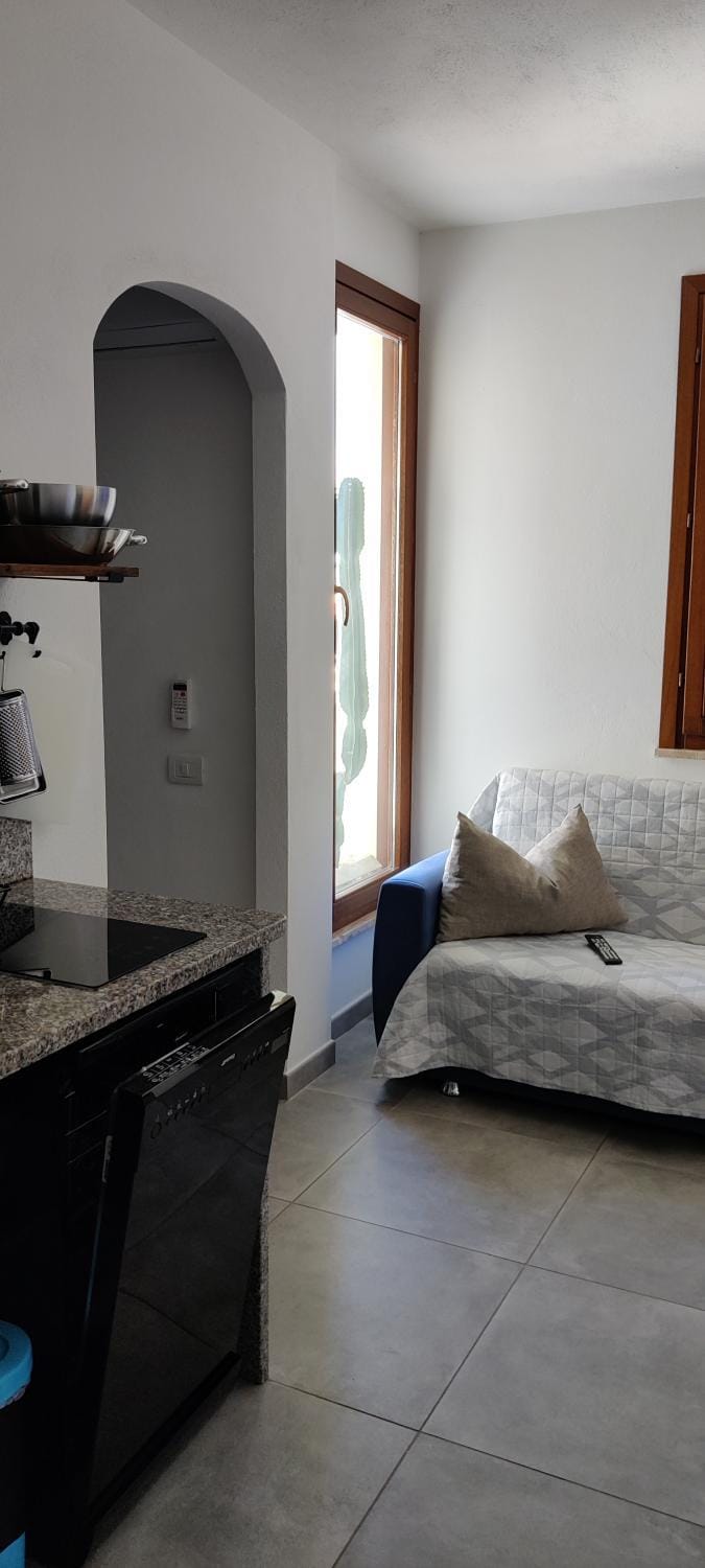 Kitchen or kitchenette, Living room, Seating area