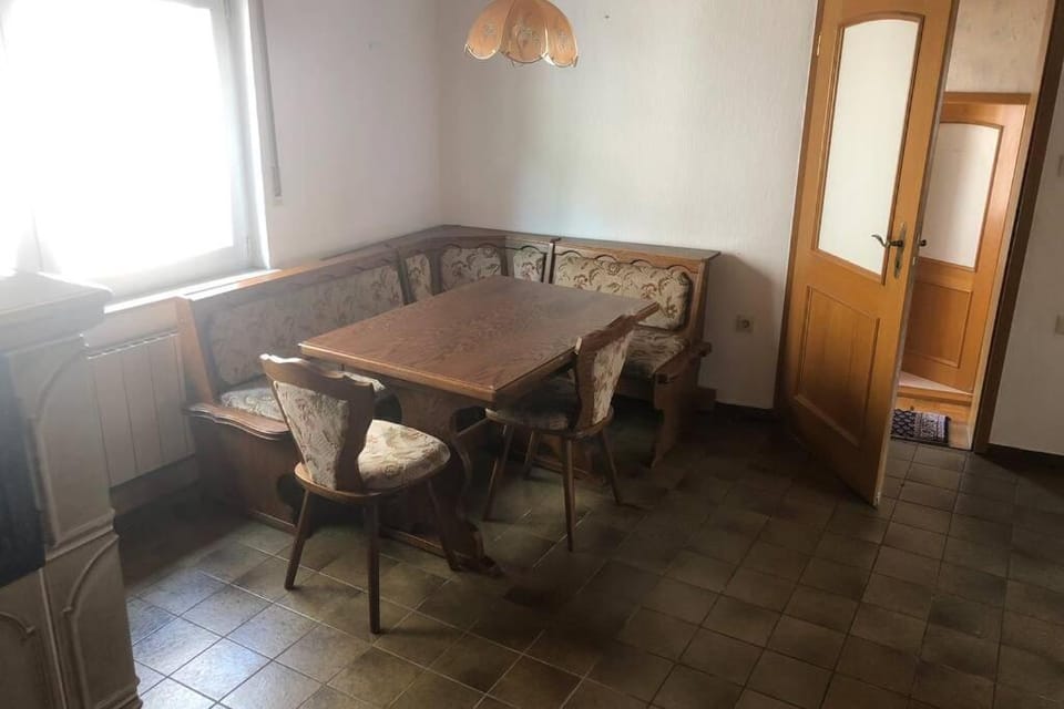 Room 2 Apartment in Hesse