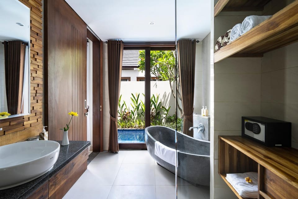 Bathroom, Bath