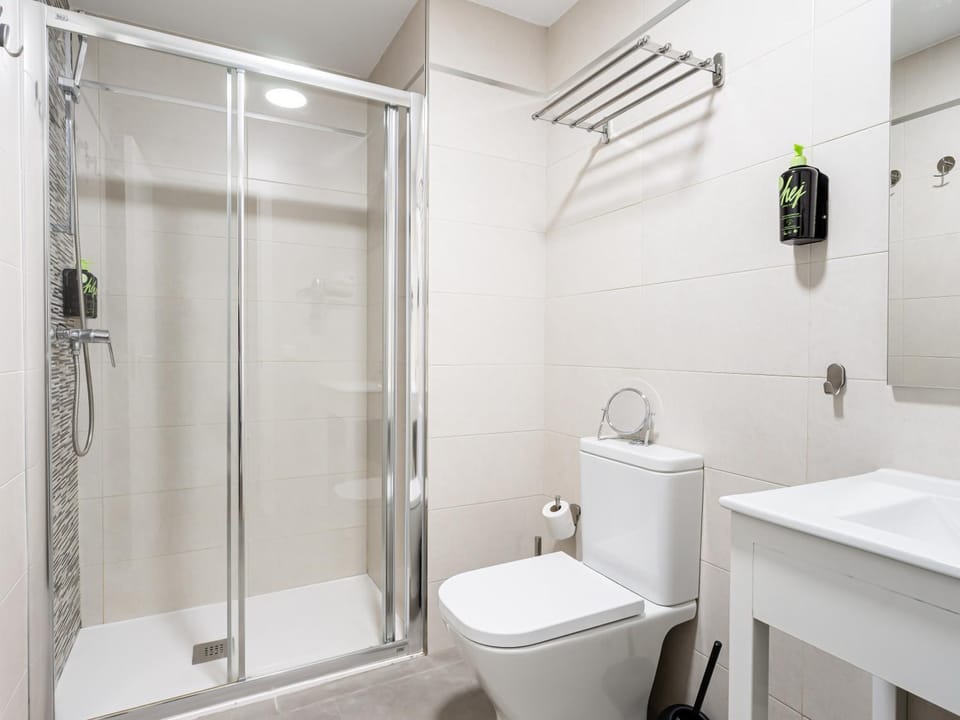 Shower, Bathroom