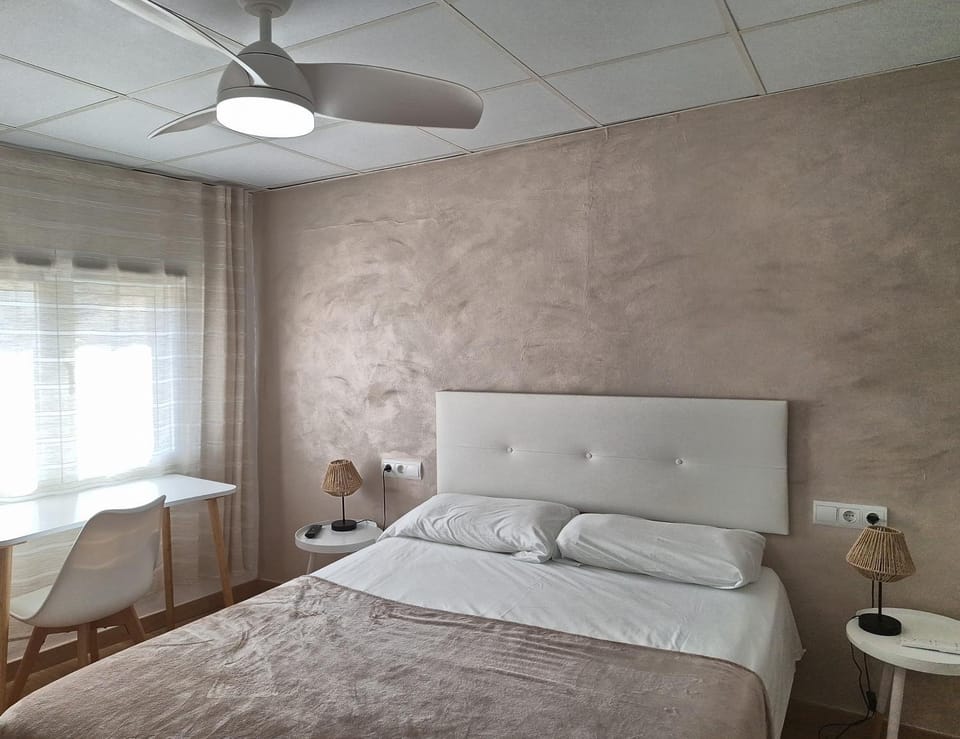 Fonda Toldra Bed and Breakfast in Baix Camp
