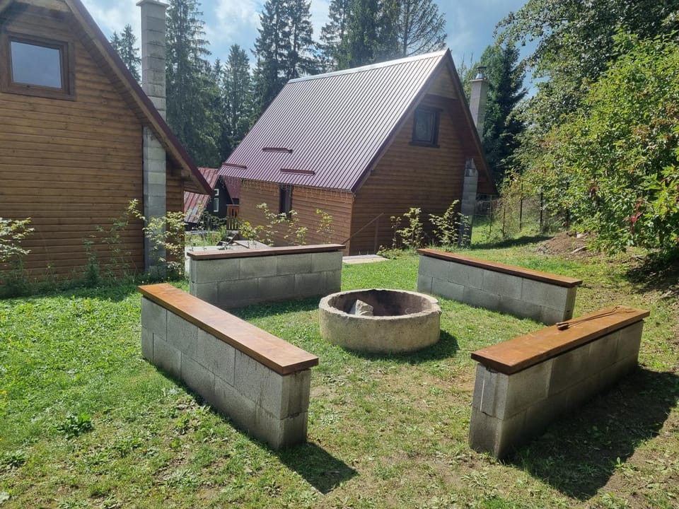 Garden, Seating area, Garden view