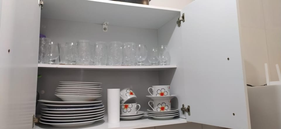 Coffee/tea facilities, Communal kitchen, Food, Drinks