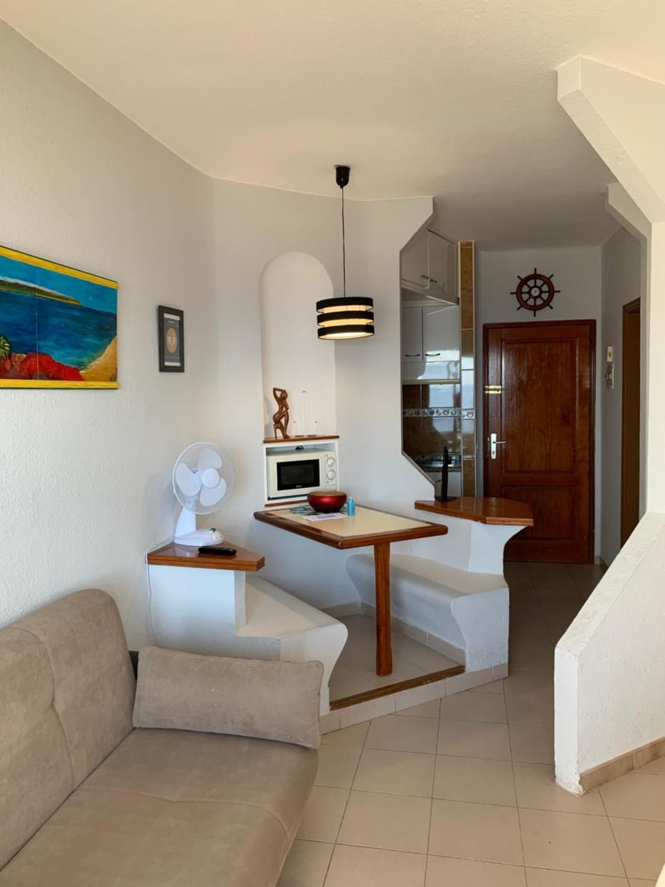 Seating area, Dining area