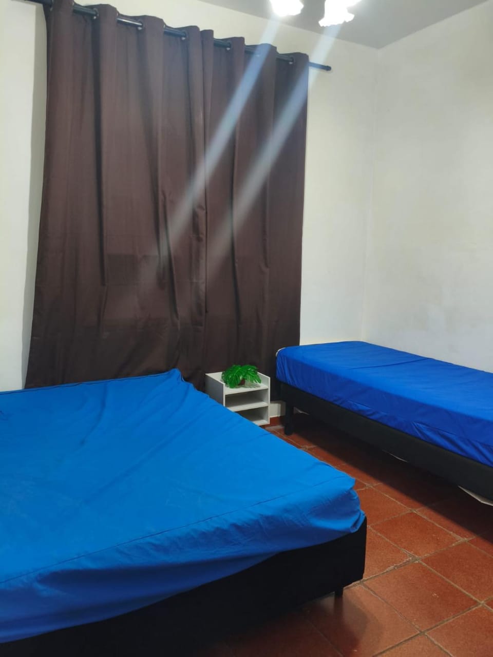 Bedroom, Family, internet